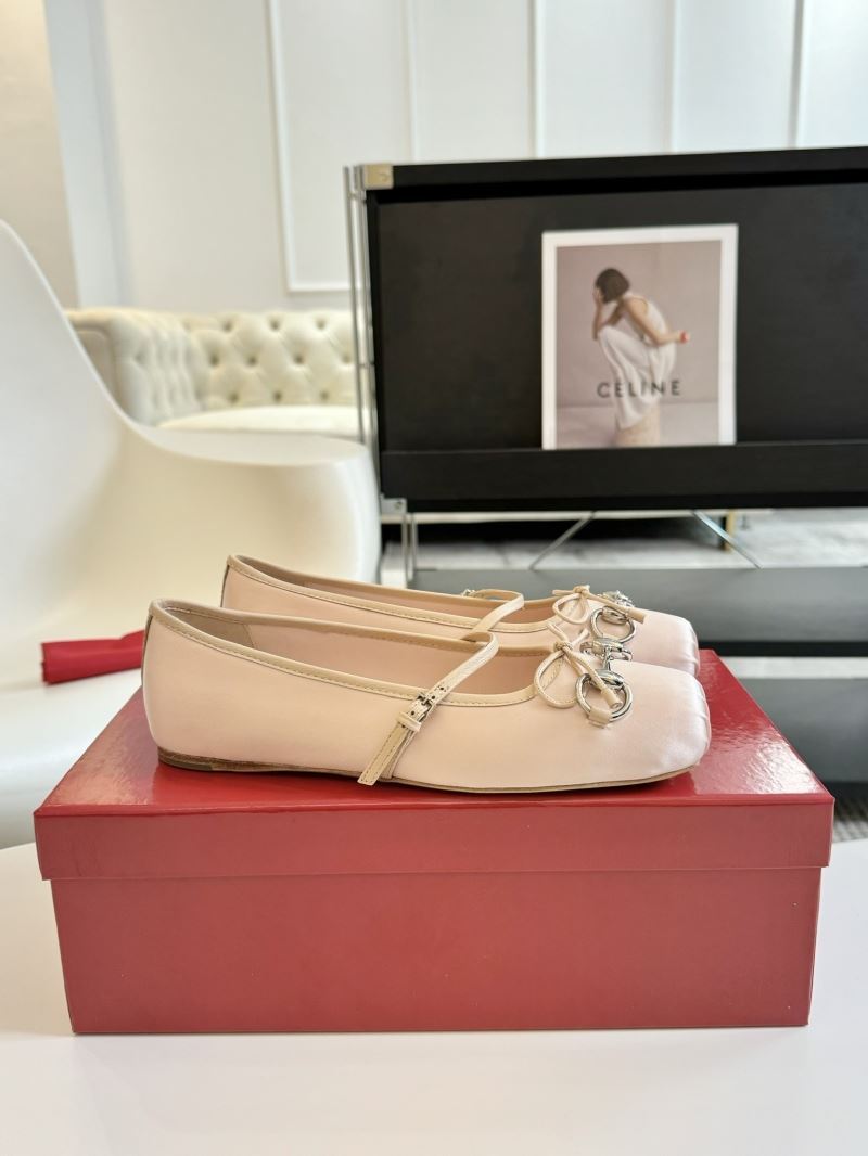 Gucci Flat Shoes